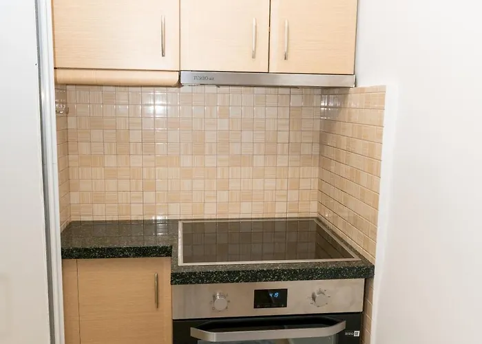 Enzo Apartment Sarandë